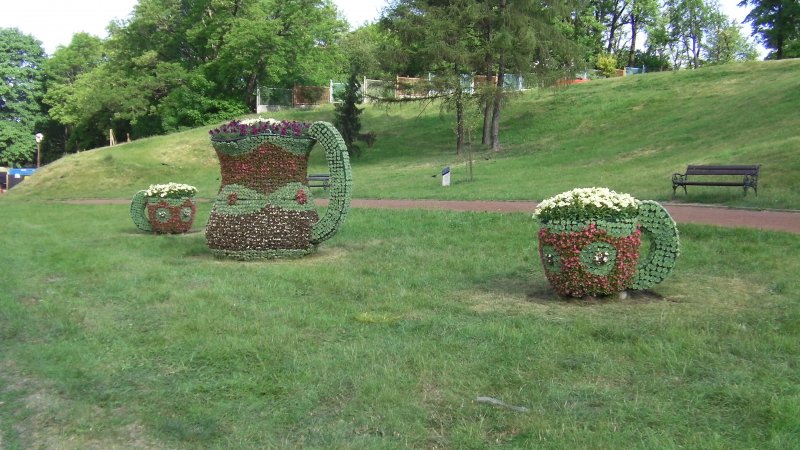 dzbanek i filiżanki