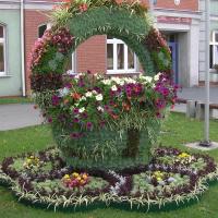 kosz kwiatowy z serwetą 10