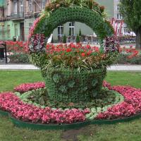 kosz kwiatowy z serwetą 11