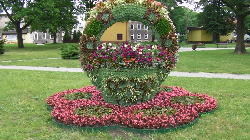 kosz kwiatowy z serwetą 12