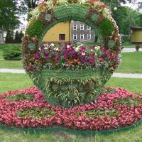 kosz kwiatowy z serwetą 12