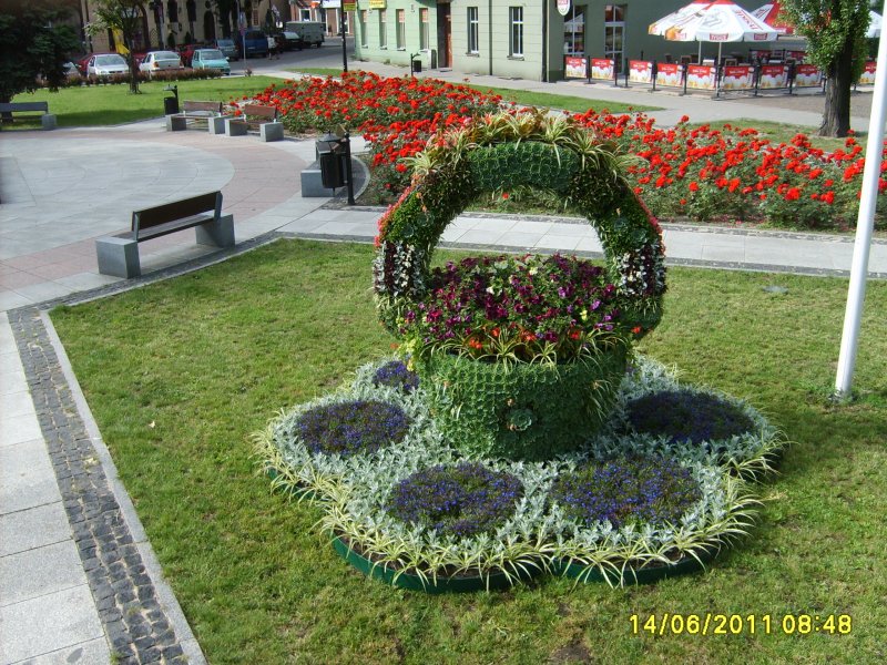 kosz kwiatowy z serwetą 6