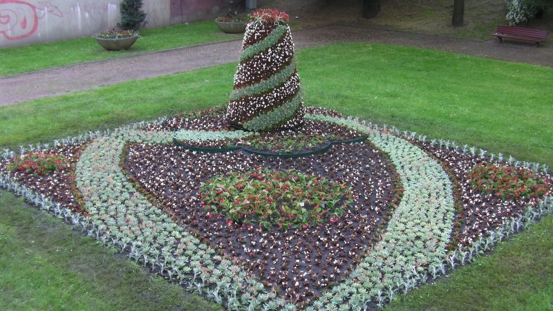 stożek z serwetą na kwietniku